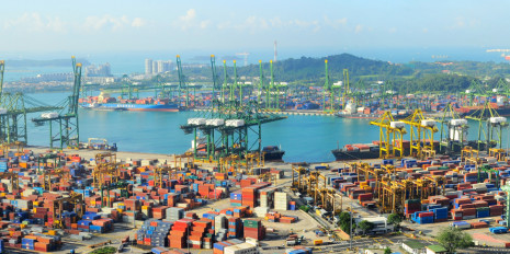 Singapore cargo port