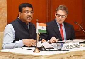 Rick Perry and Dharmendra Pradhan 