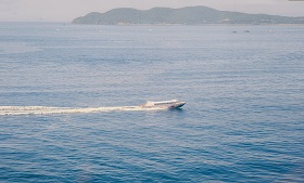 Pexels a motor boat