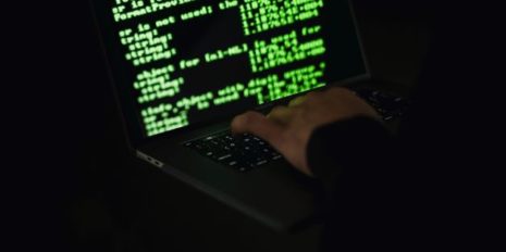 Code-on-computer-pexels-sora-shimazaki-5935787