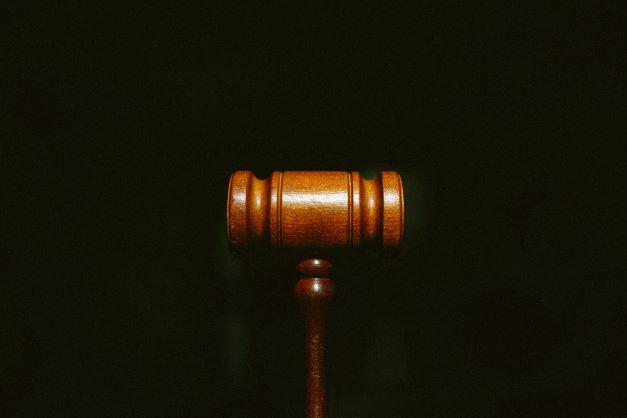 gavel-unsplash