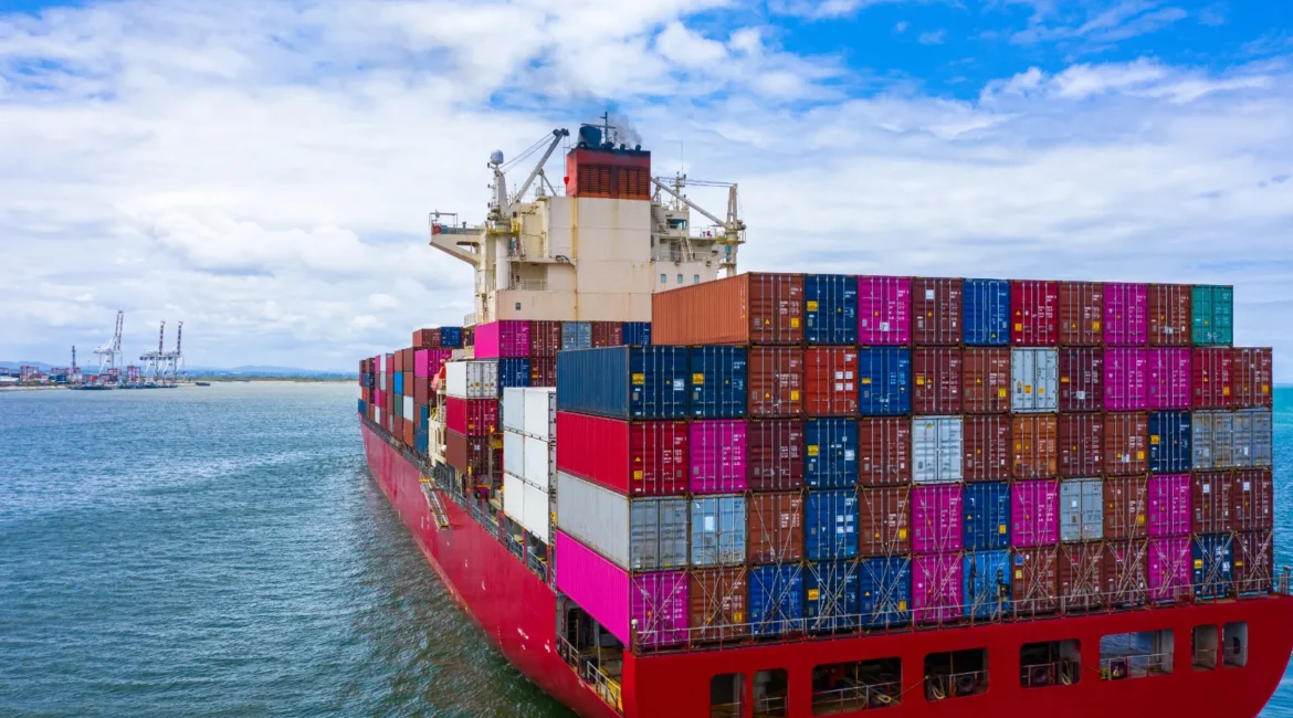 container-ship-global-business-freight-import-expo-2022-07-05-03-10-06-utc