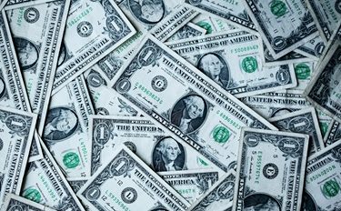 Dolllar currency by Aexander Grey courtesy, Unsplash